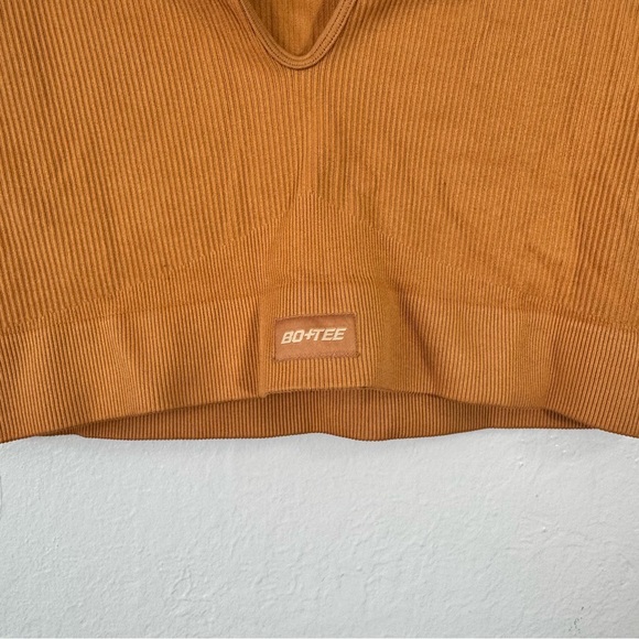 Bo+Tee Game On Ribbed Crop Top - Picture 6 of 10